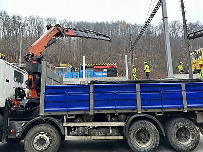 Práce s hydraulickou rukou
