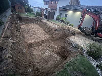 Práce s hydraulickou rukou